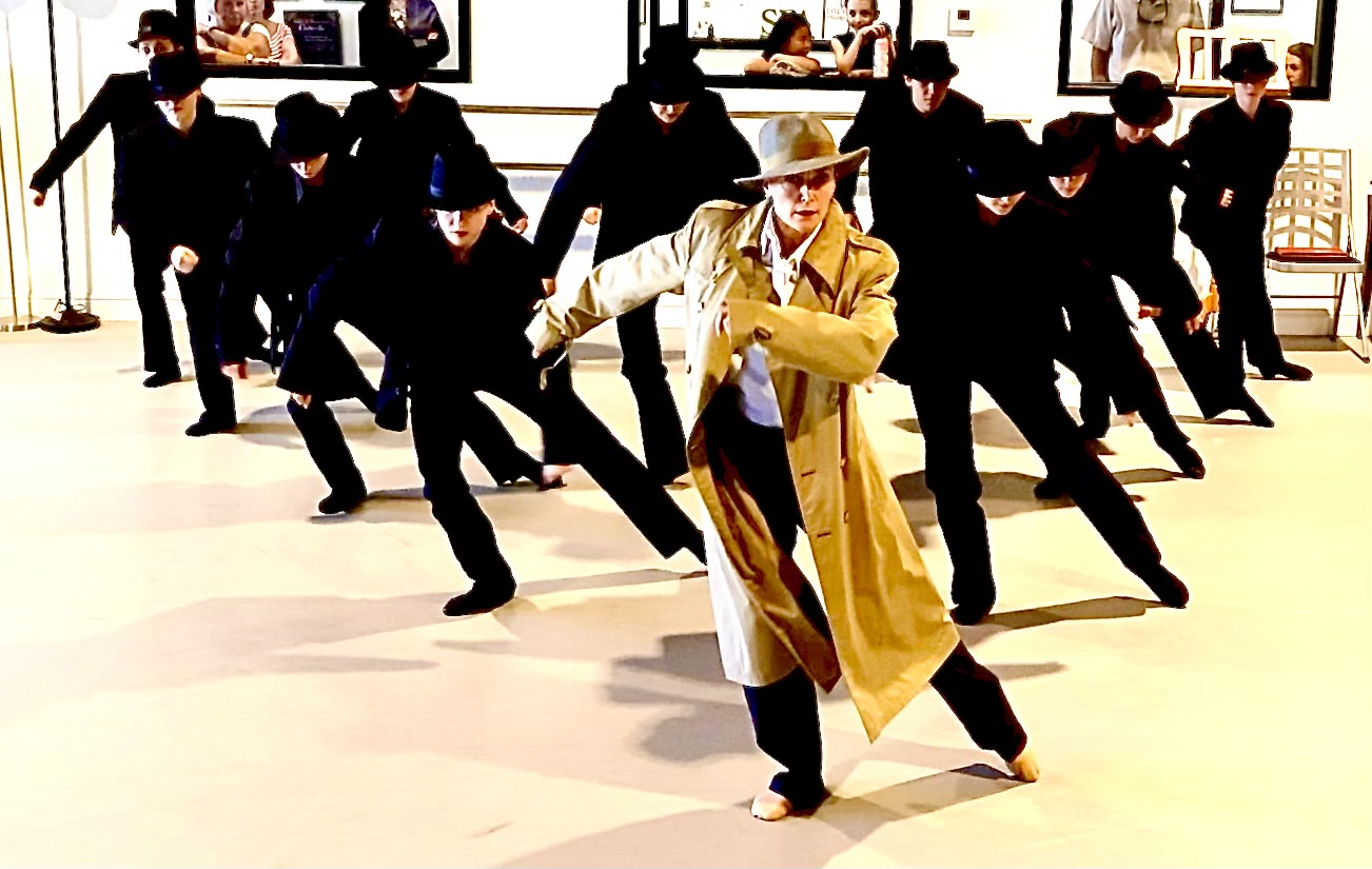 This new choreographic work by popular ballet artist Ananda Bena-Weber (choreographer of SNB’s showcases contemporary ballet, tango and hilarious mime to a collage of music from the 1940s.  